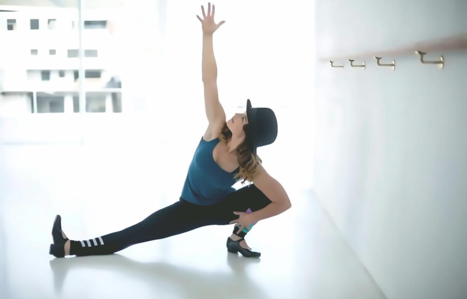 Séance d'entraînement intensif de danse aérobique